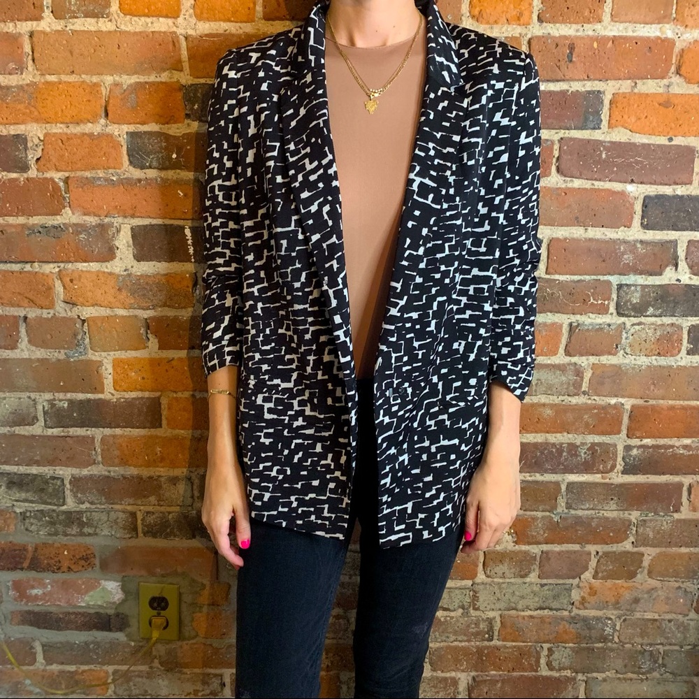 DKNY Relaxed Fit Printed Blazer